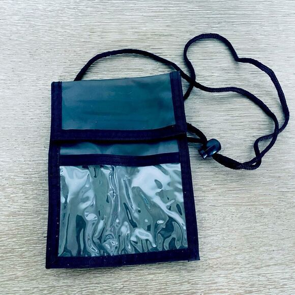 Slim Profile Travel Crossbody Wallet Pouch - Picture 1 of 4